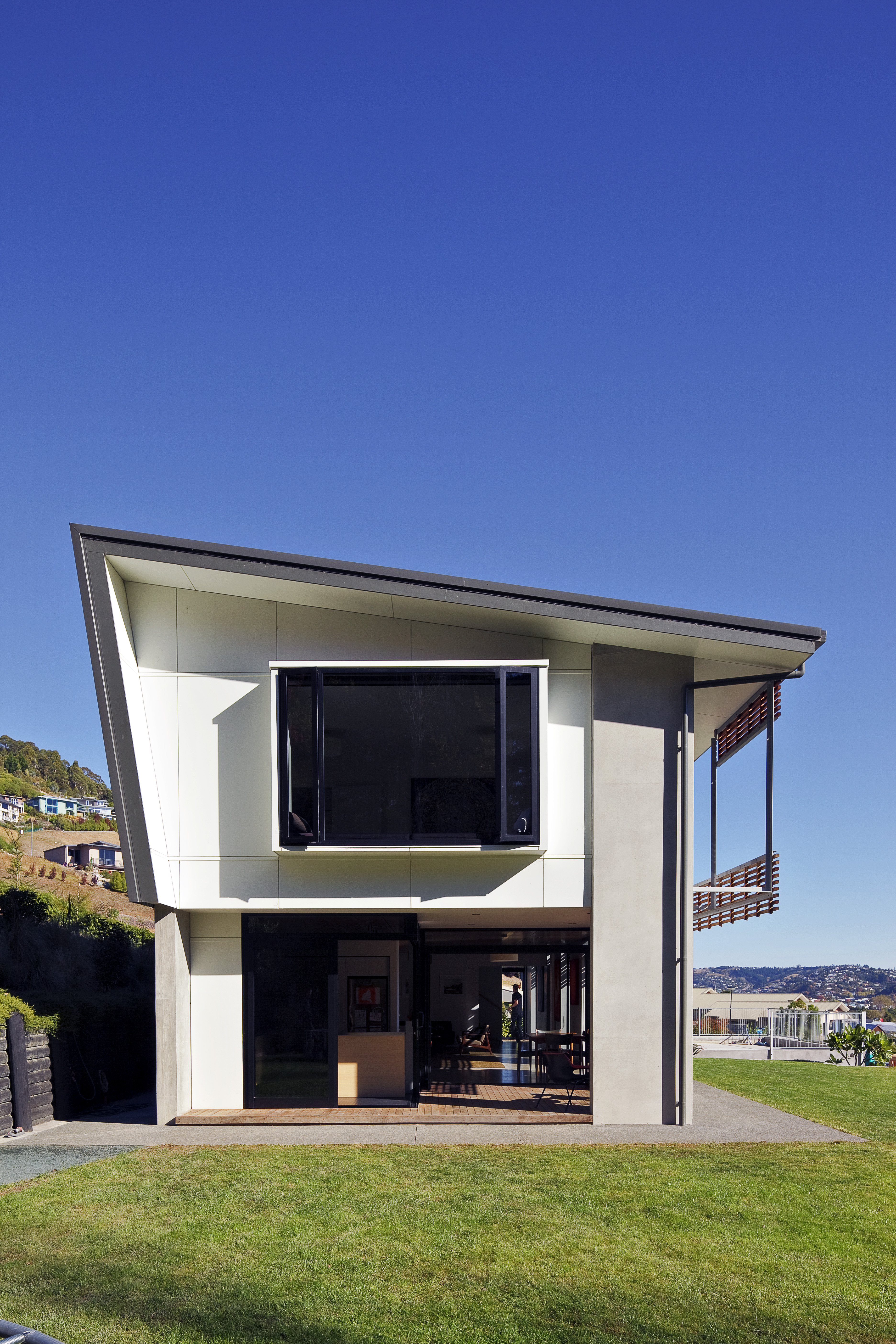 Tilt Panel House