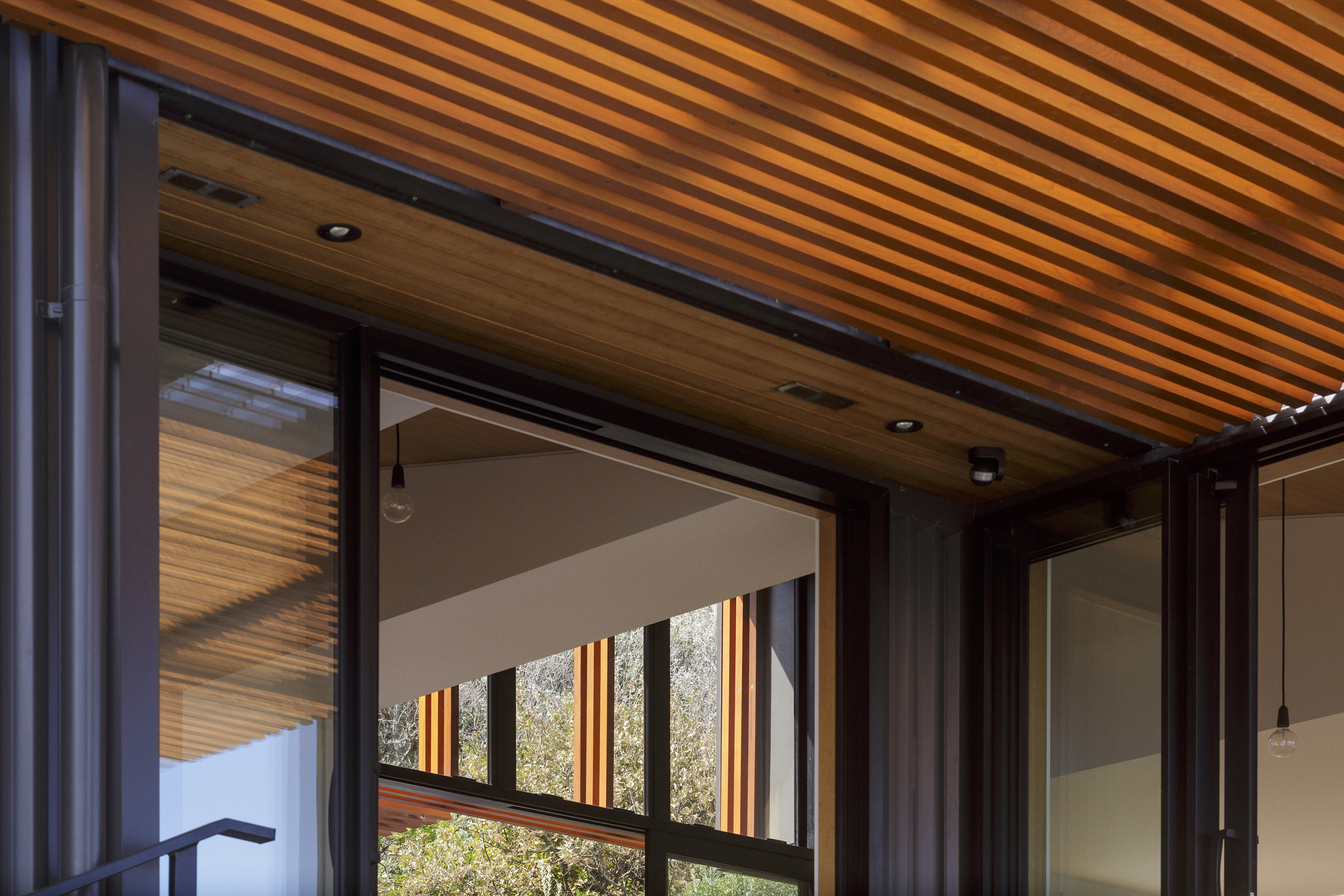offSET Shed House